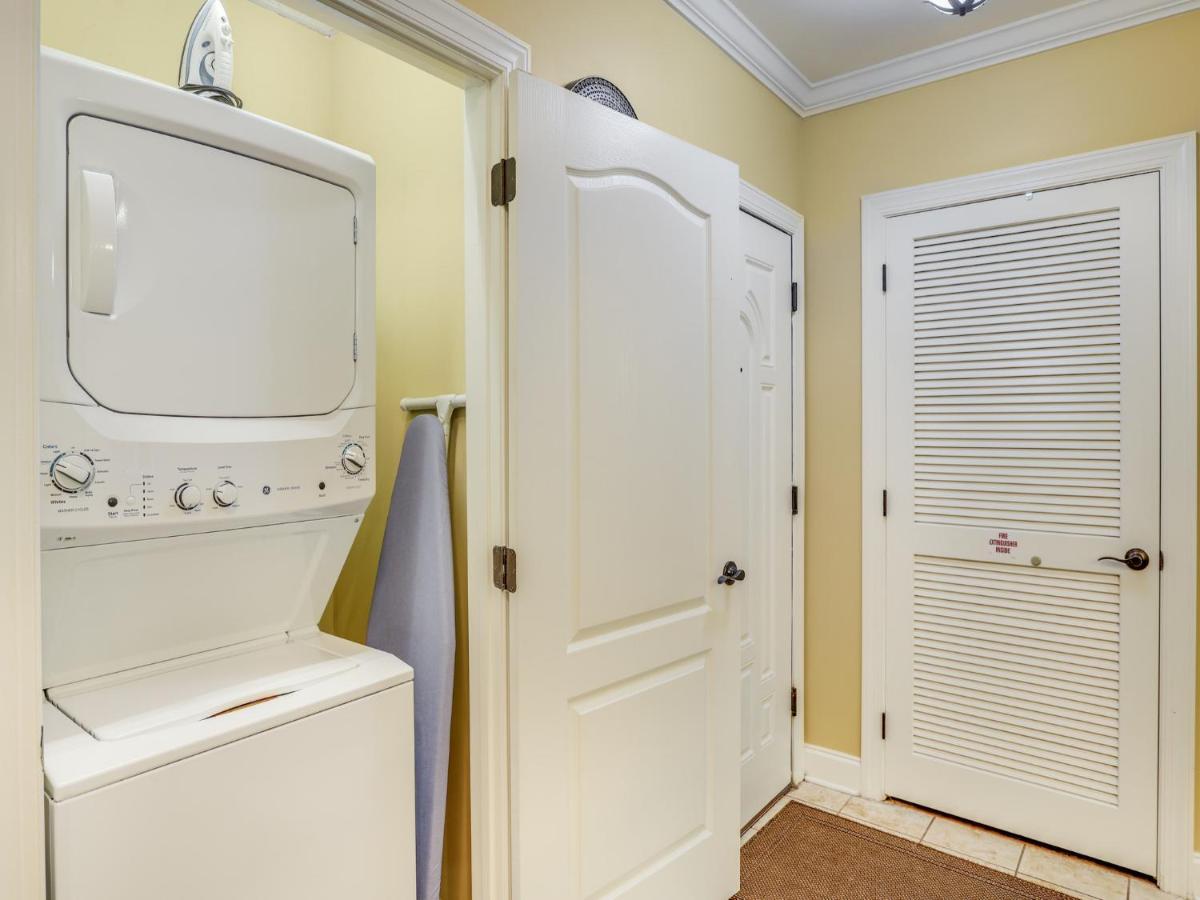Downtown Delight, 2 Bedrooms, Pool, Hot Tub, Sleeps 6 Gatlinburg Dış mekan fotoğraf