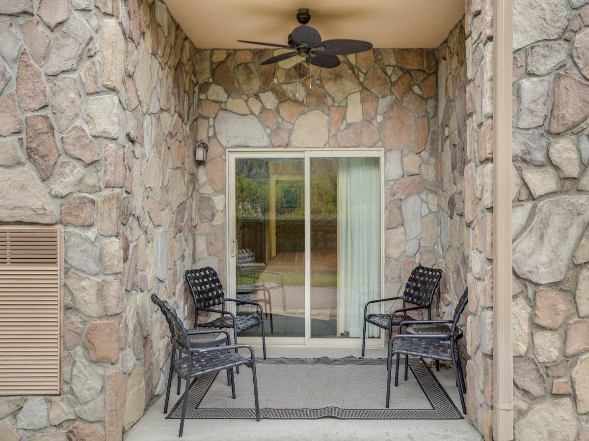 Downtown Delight, 2 Bedrooms, Pool, Hot Tub, Sleeps 6 Gatlinburg Dış mekan fotoğraf