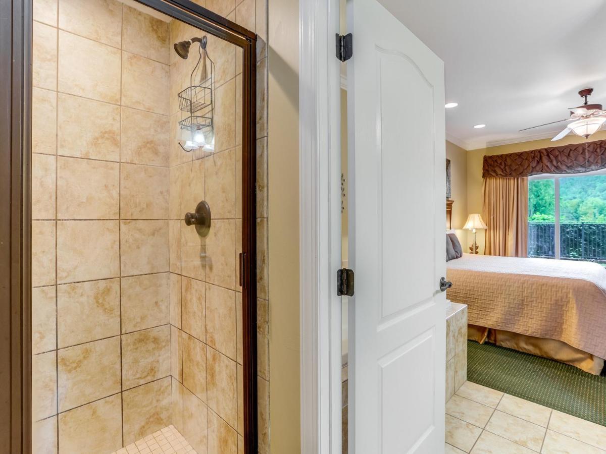 Downtown Delight, 2 Bedrooms, Pool, Hot Tub, Sleeps 6 Gatlinburg Dış mekan fotoğraf